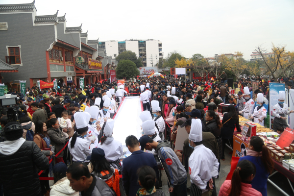 山药草莓大福的做法_山药草莓大福怎么做_兮子花开半夏的菜谱‘