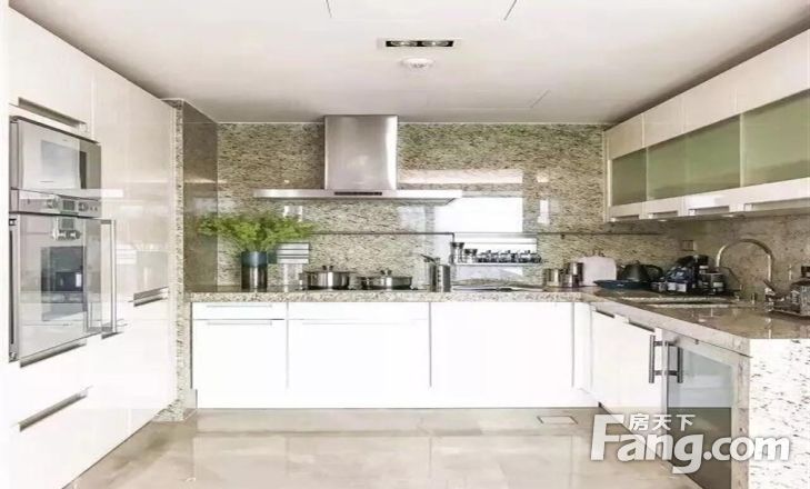 ky.com-漯河市郾城区教育局举行4月份主题党日活动